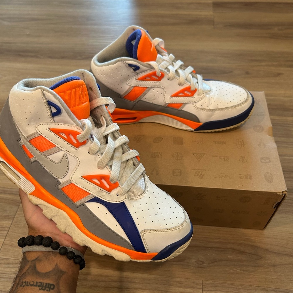 Nike Women's White and Orange Air Trainer SC